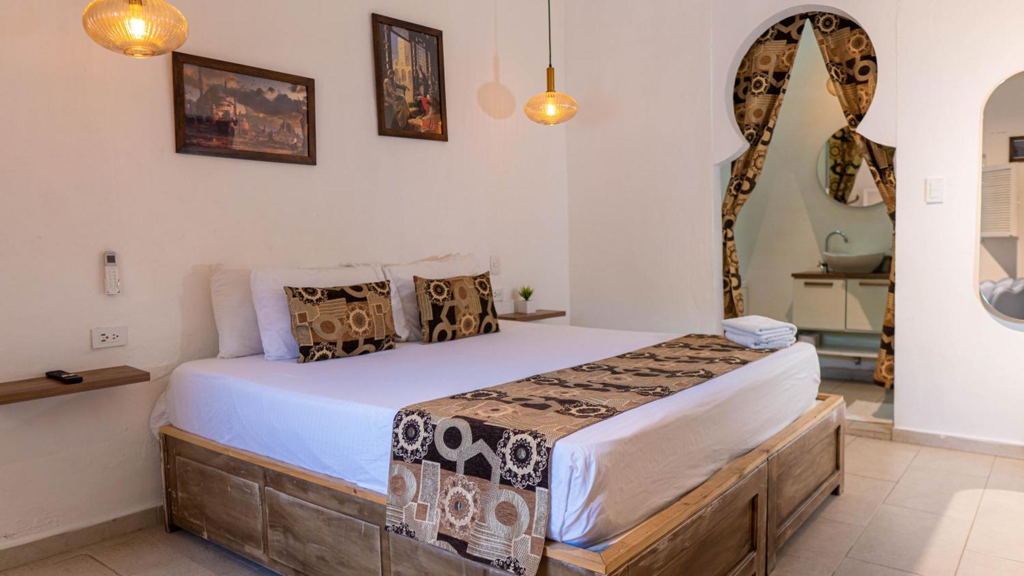 Casa Zahri Boutique Hostel Картахена Номер фото